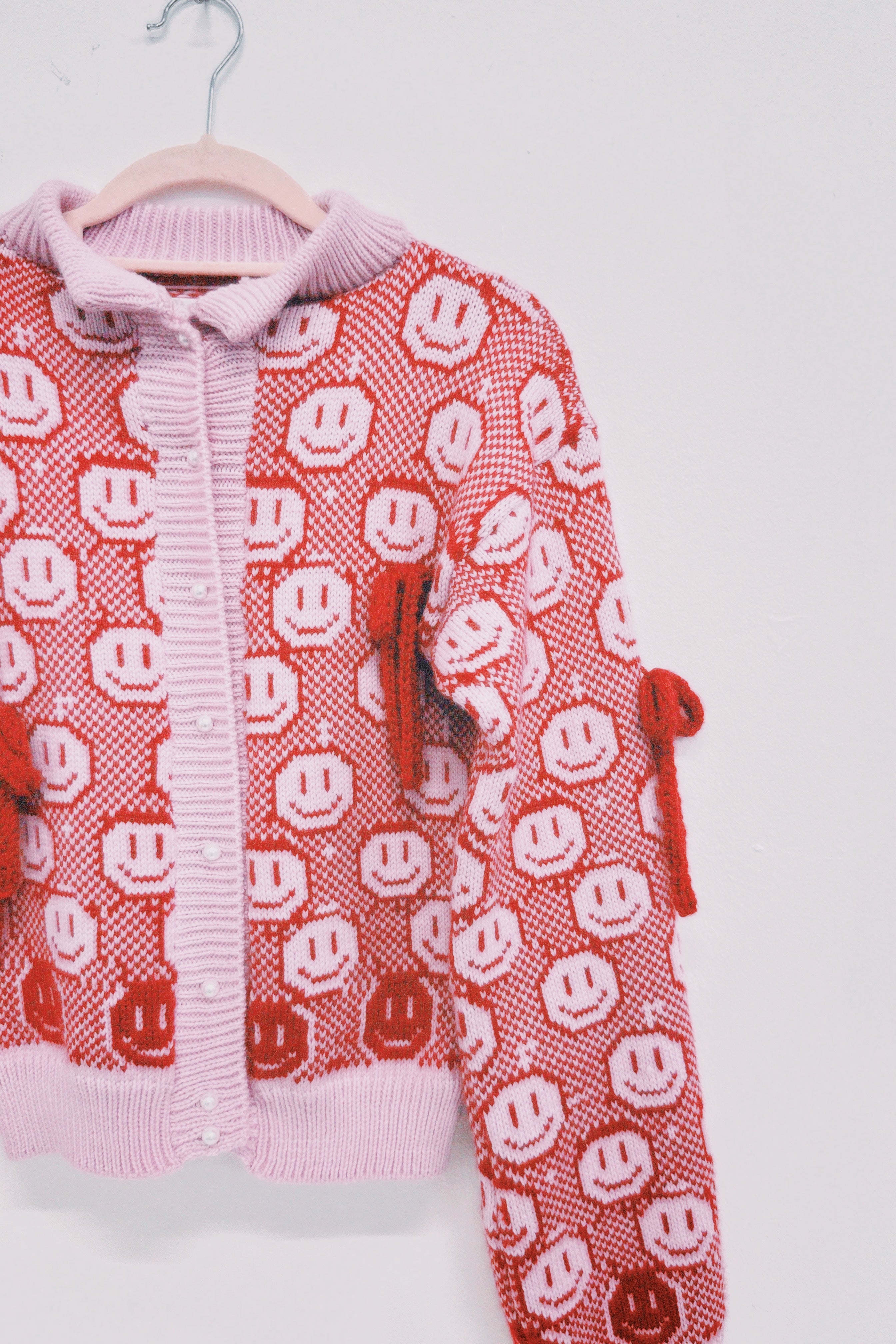 Susannah Smiley Cardigan with knitted Bows: Red