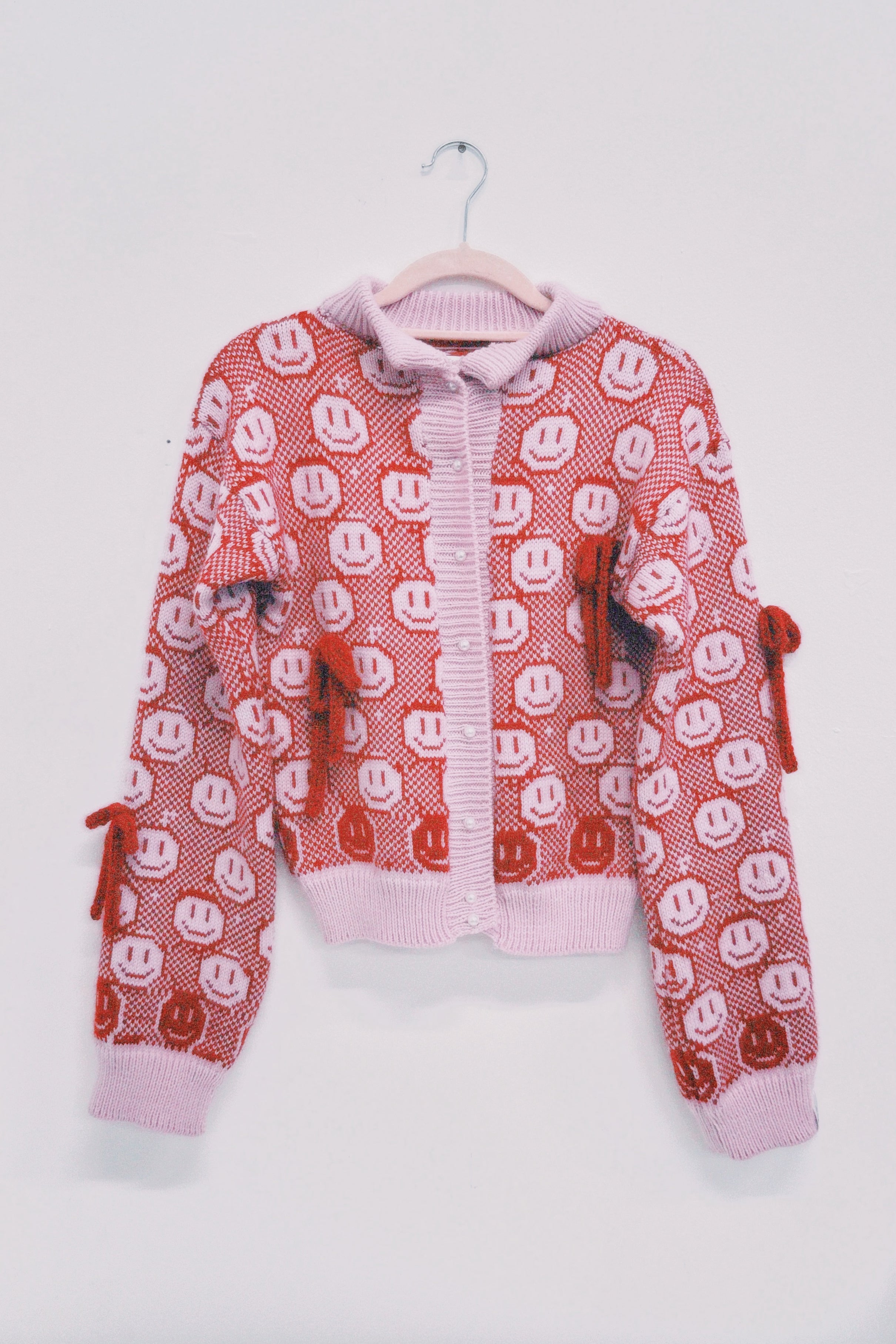 Susannah Smiley Cardigan with knitted Bows: Red